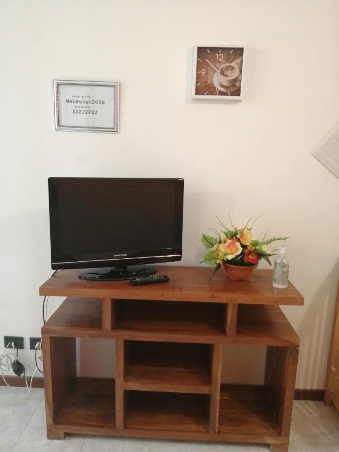 Cadelvolto Carrista7 Leo Appartement Negrar Buitenkant foto